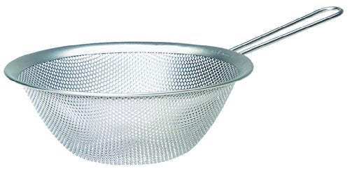 柳宗理(Yanagi Sori) Sori Yanagi Sori Yanagi Punching Strainer for Better Drainage and Easy to Clean, Tsubamesanjo Stainless Steel Colander, 9.1 inches (23 cm), 1 Plate is Punched for Better Drainage and Clogging, - Image 1