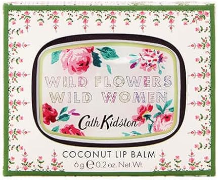 Cath Kidston مرآة مضغوطة لبلسم الشفاه من كاث كيدستون 6 جرام في علبة عرض مع زبدة الشيا بحجم السفر هدية عيد ميلاد وجمال لها صديقة للحيوانات وملائمة للنباتيين مجموعة الزهور البرية والنساء الجريئات - Image 1