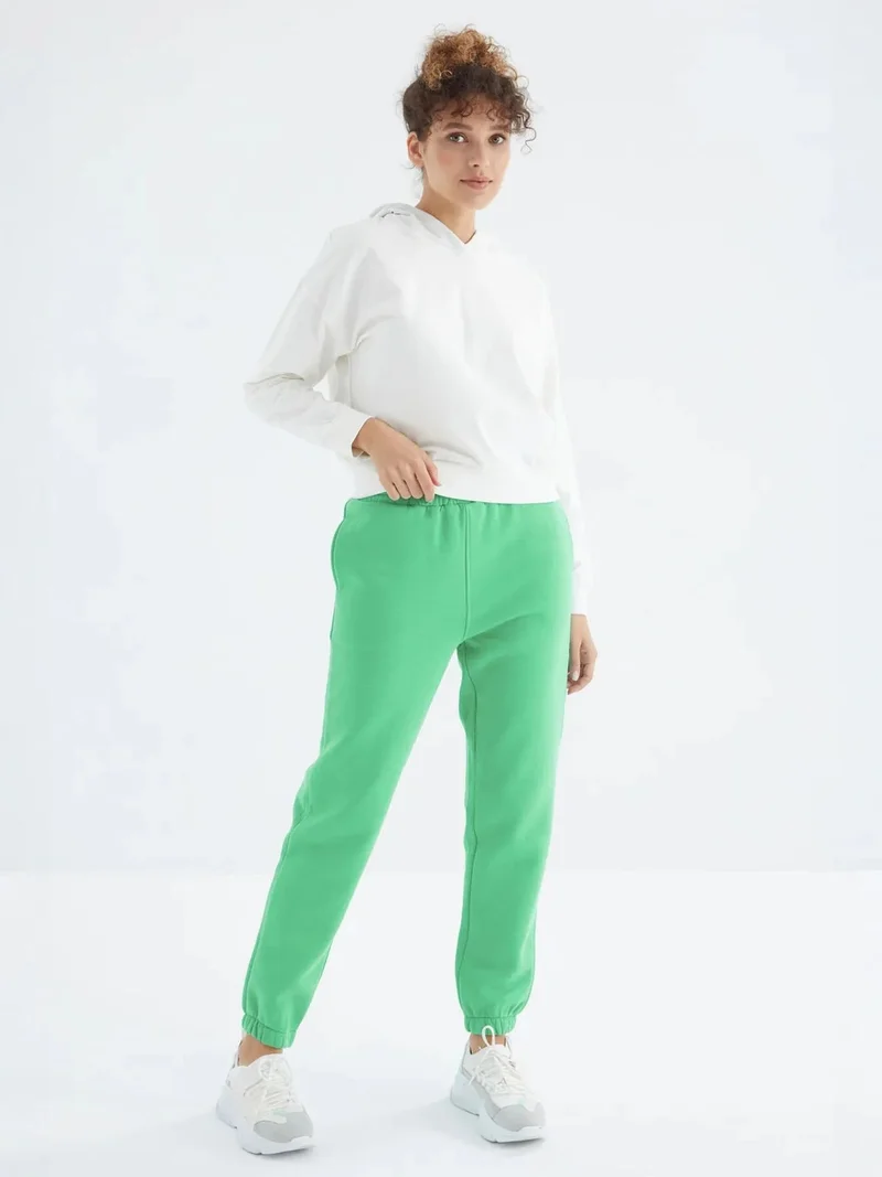 تومي لايف TOMMY Women's High-Waist Fleece Jogger Sweatpants