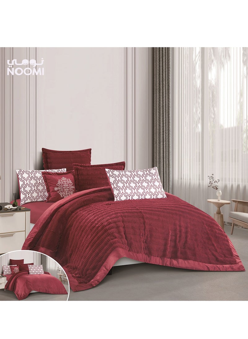 Layan Bedding Set 7-Piece Comforter embossed  Velvet King Size 240x260 - pzsku/Z349619667E3B7F32D518Z/45/_/1732082676/4671c935-748b-4744-974d-caa35edbc4a0