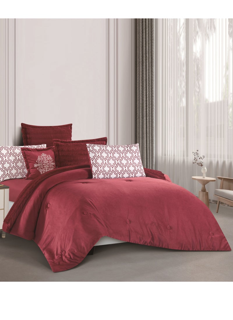 Layan Bedding Set 7-Piece Comforter embossed  Velvet King Size 240x260 - pzsku/Z349619667E3B7F32D518Z/45/_/1732082683/3e2f9ae4-901d-4891-90c8-9258a8b62b70