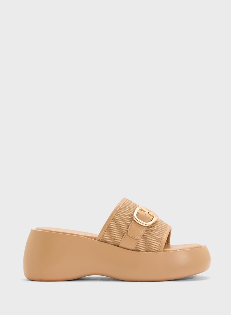 OZZO Wedged Sandal - Image 1