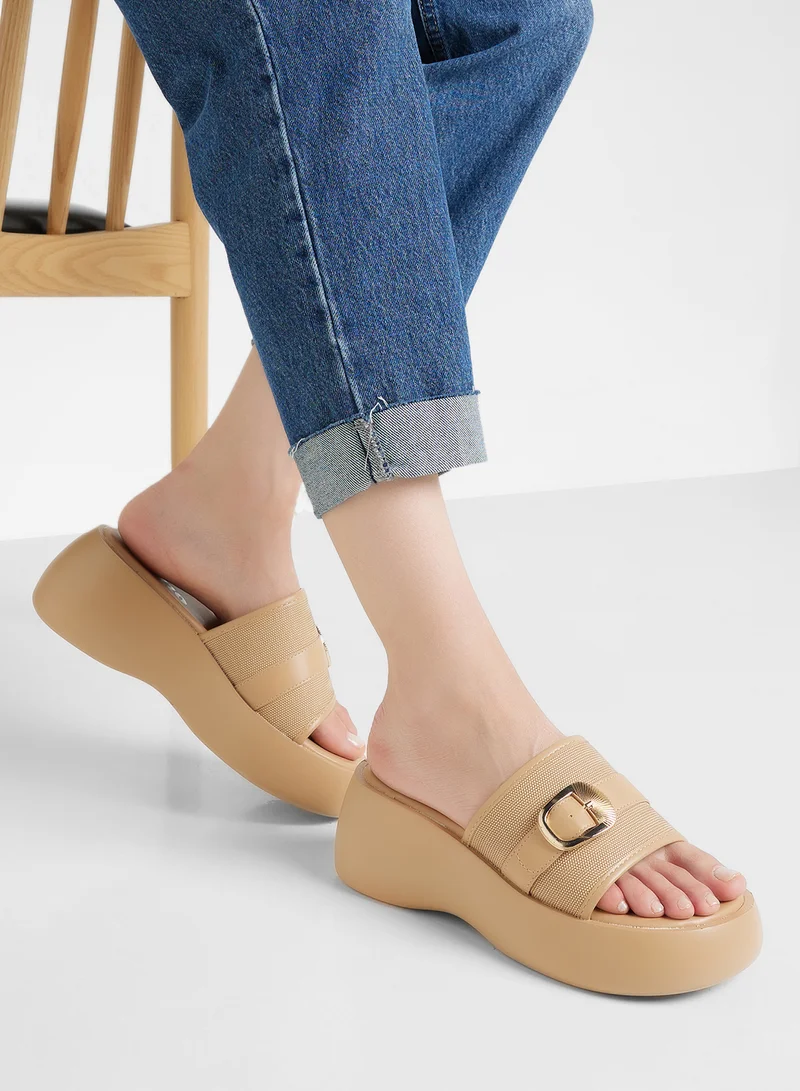 OZZO Wedged Sandal