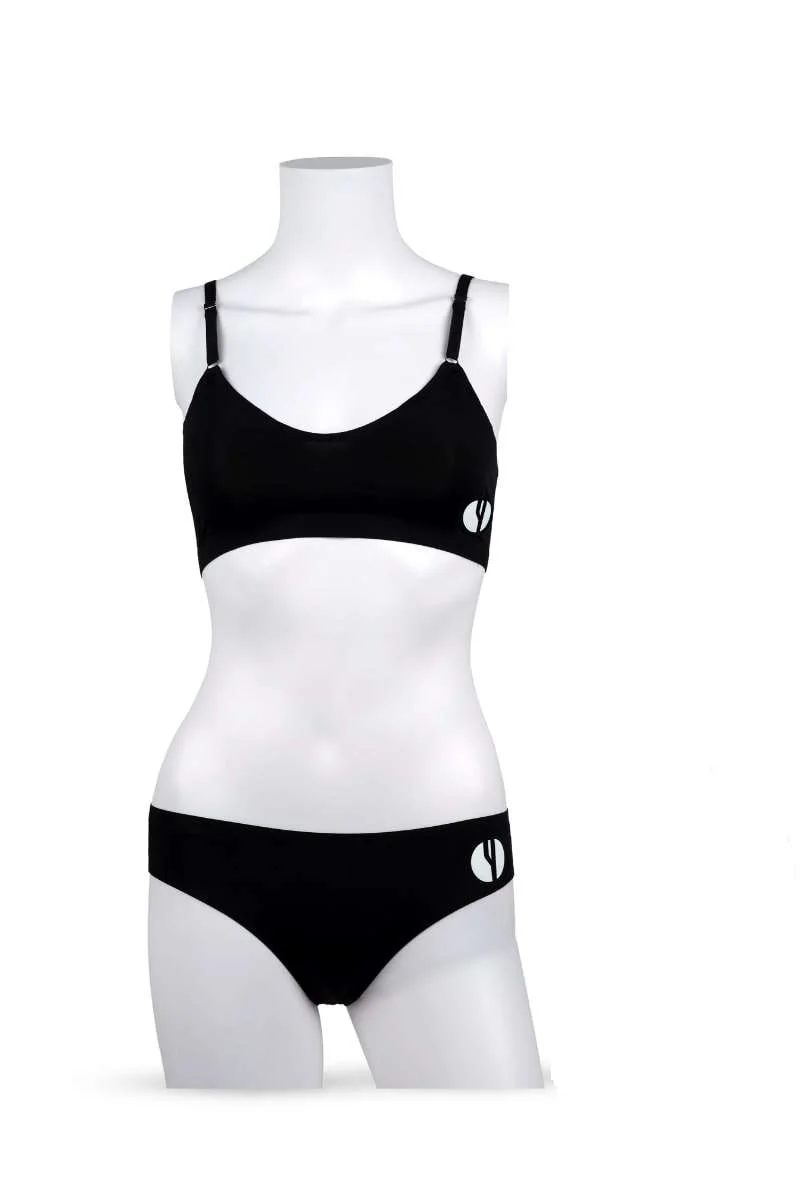 ياسيكو YesEco Women’s Seamless Black Innerwear Set | Soft Stretchable Bra & Boxer Brief | Eco-Friendly | Everyday Innerwear| 85% Recycled Polyamide, 15% Elastane | Comfortable & Breathable Fit