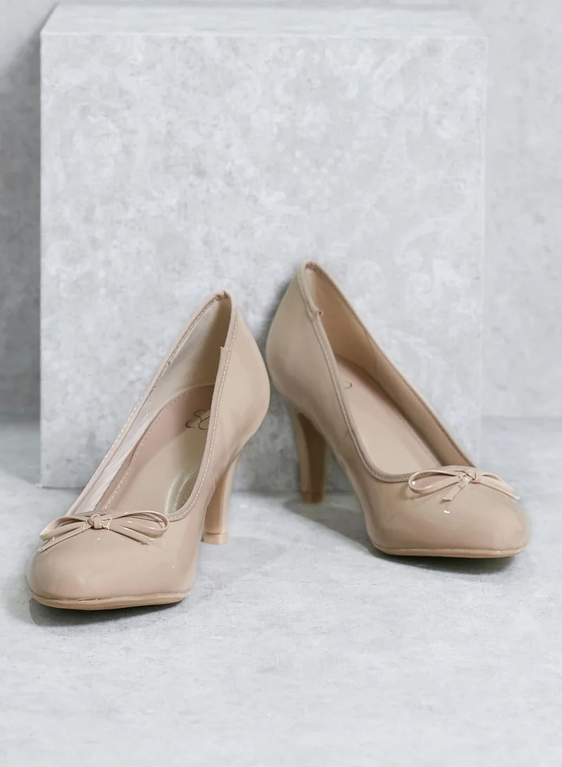 EVANS Heeled Court Shoes