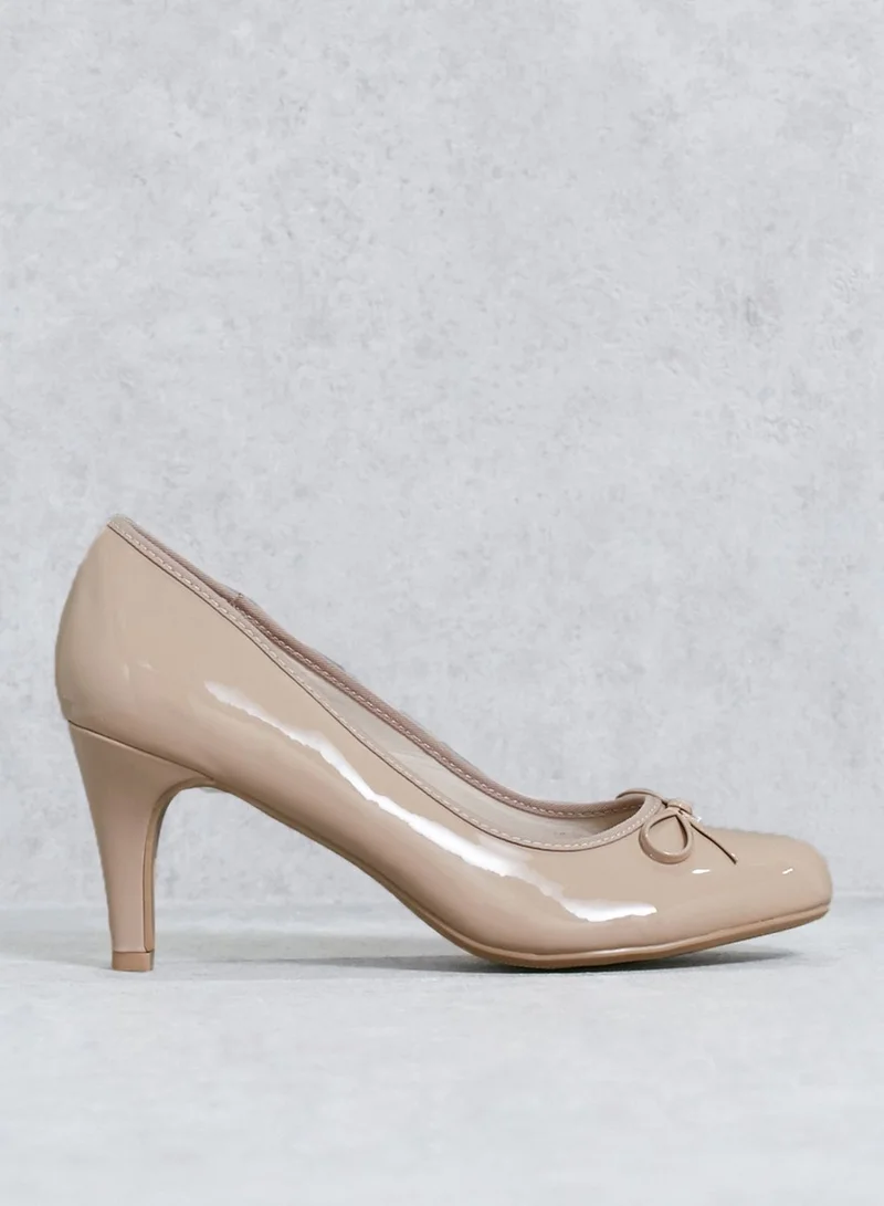 EVANS Heeled Court Shoes