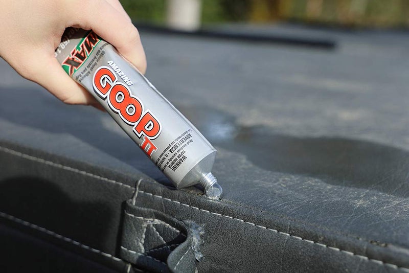 Amazing GOOP II 142100 MAX Adhesive - 2.0 fl. Oz. - Image 4