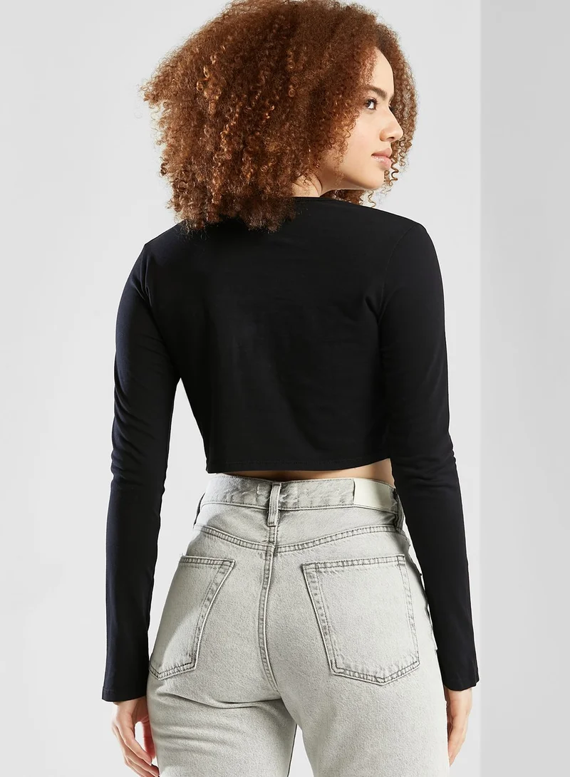 OBEY Tag Cropped Top