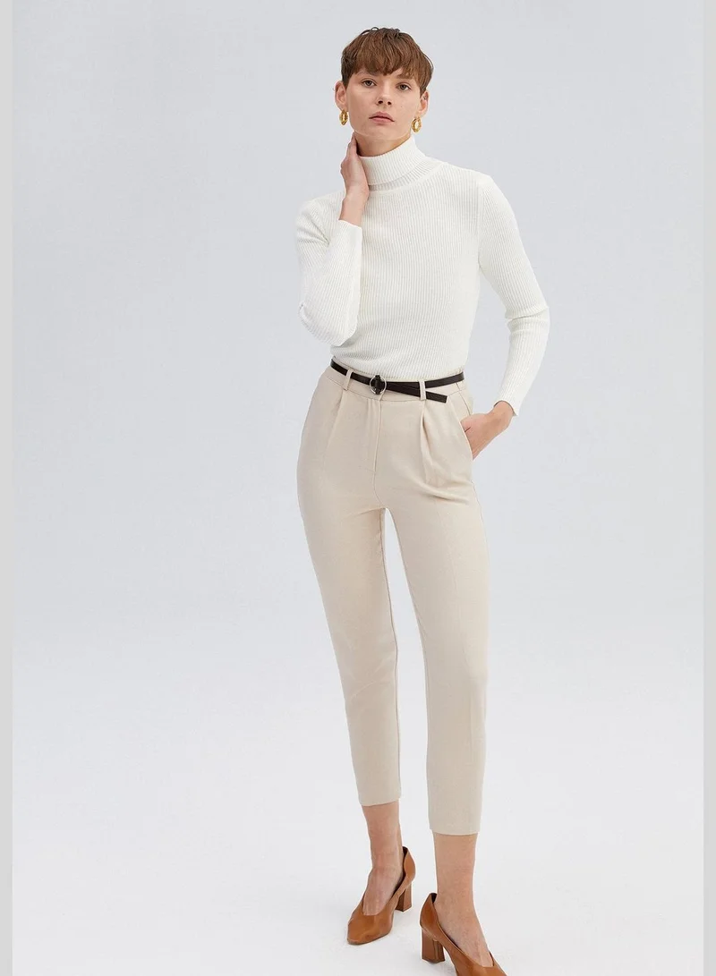 توتشي TURTLENECK RIBBED BODY