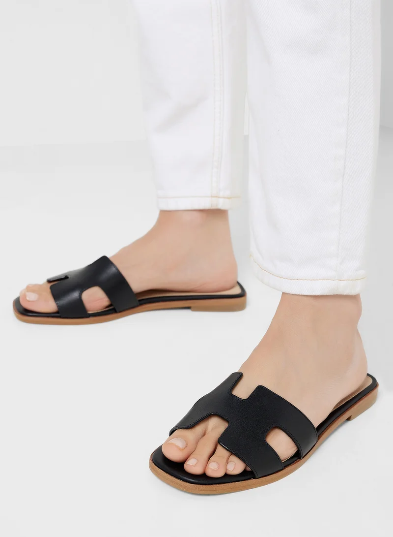 STEVE MADDEN Hadyn Multi Strap Flat Sandals