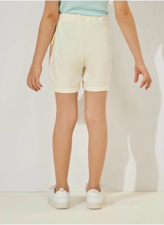 Styli Embroidery Pocket Detail Cargo Short