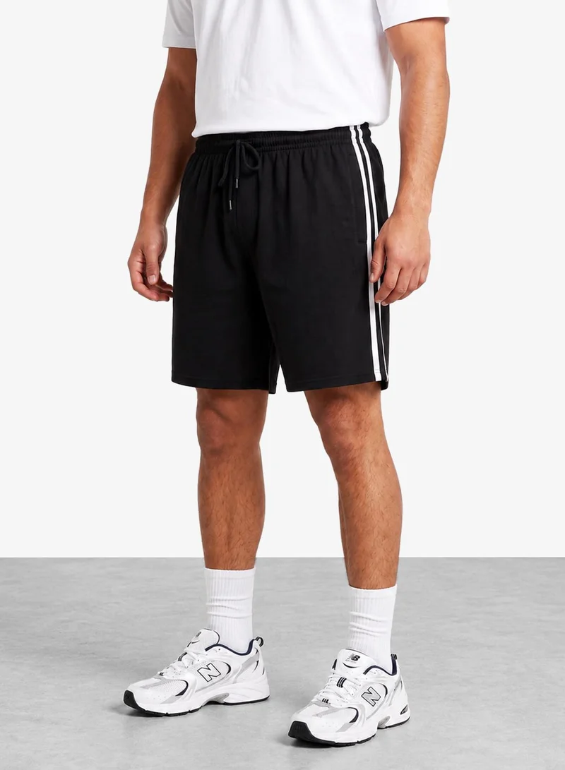 Seventy Five Regular fit Printed and Net Folding Shorts