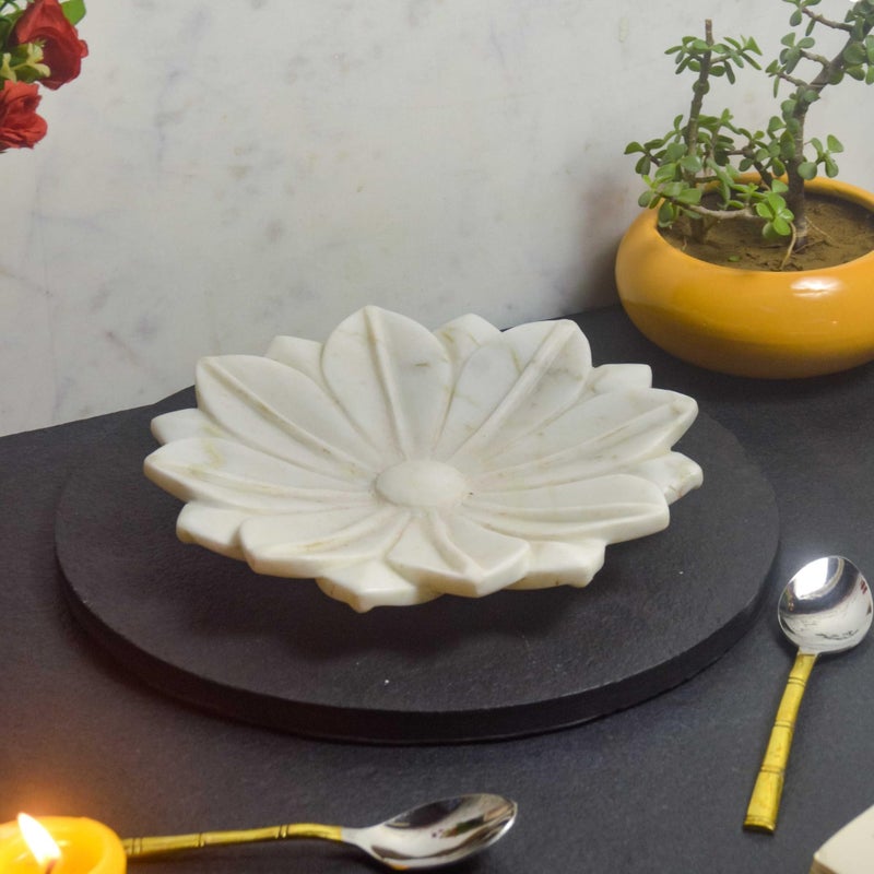 MARBIQUE 9 inch Marble Lotus Plate for Home Decor (Polished) Marble Decorative Platter (White) Premium Handicrafted Marble - Image 2