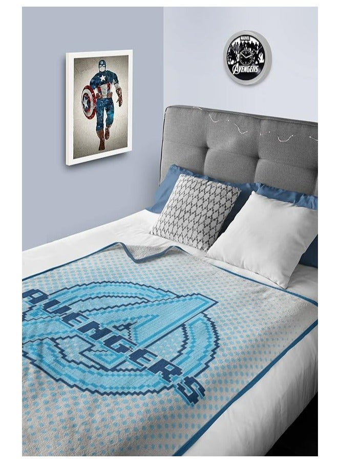 MARVEL Avengers Team Plush Blankets - Soft Cozy Throw for Kids  - Image 1