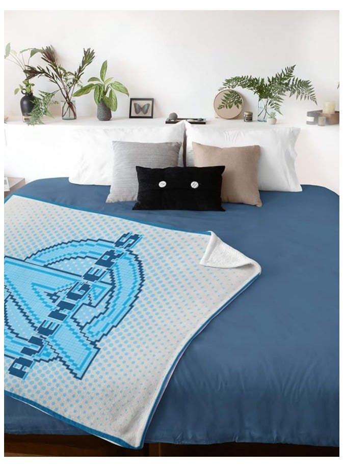 MARVEL Avengers Team Plush Blankets - Soft Cozy Throw for Kids  - Image 3