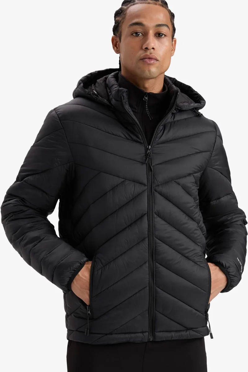 ديفاكتو Water Repellent Slim Fit Puffer Jacket