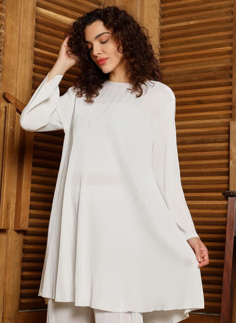 QISSA Women's Daisy White Accordian Kurta Set