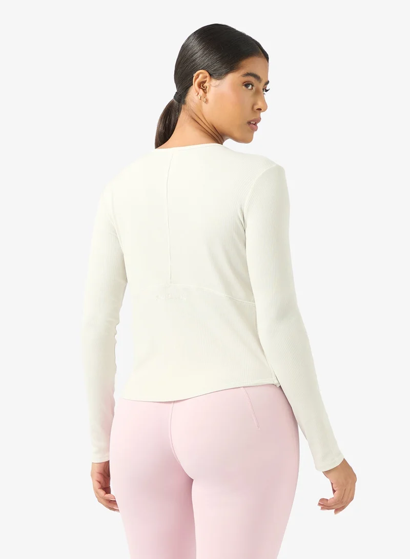 انتا تي شيرت كوميوت بأكمام طويلة