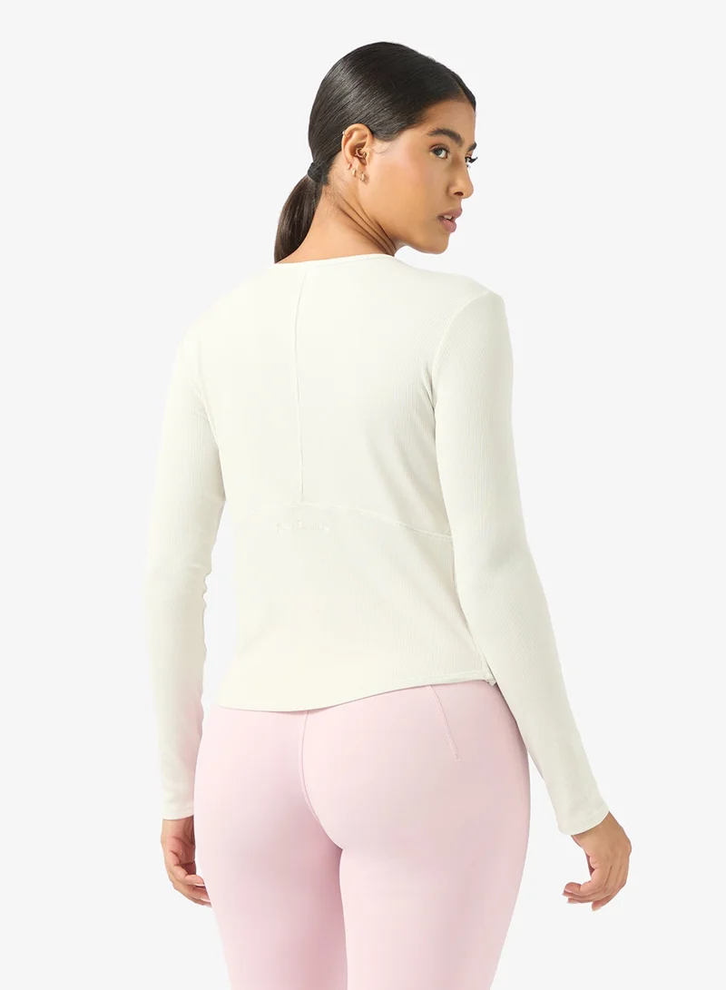 انتا تي شيرت كوميوت بأكمام طويلة