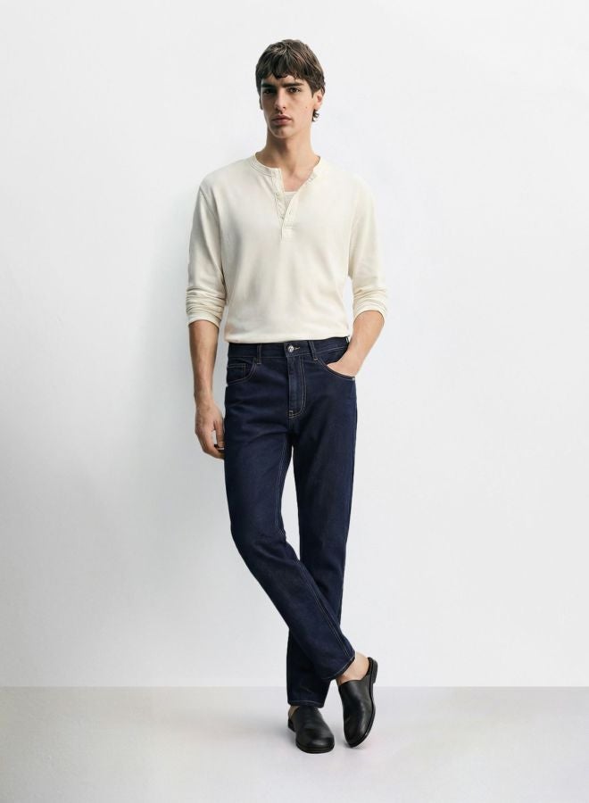 The Indian Garage Co Men Slim Fit Solid Scoop Pocket Mid-Rise Jeans - Image 3
