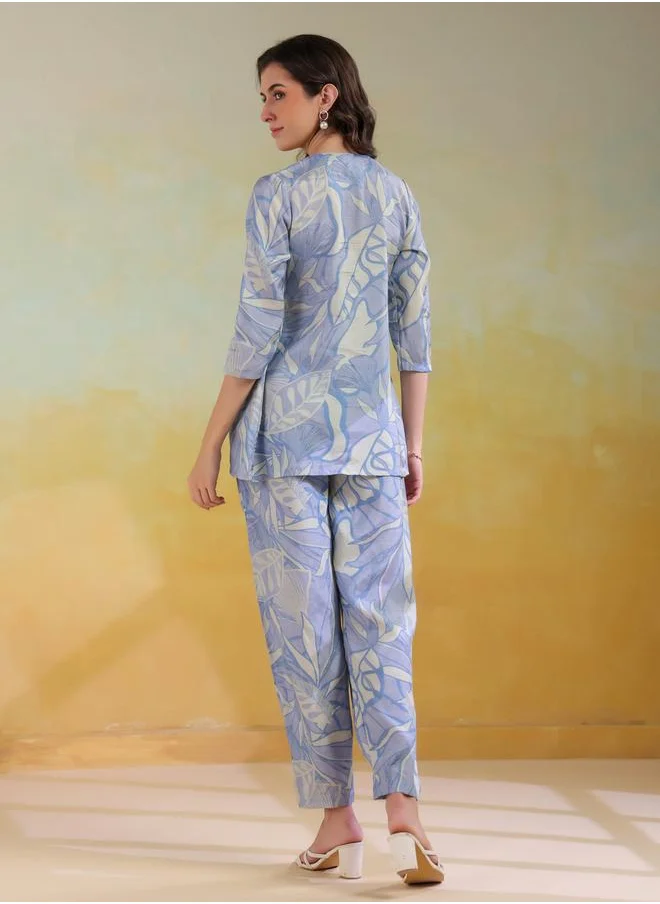 سانسكريتي هومز Sanskrutihomes All-Over Print V Neck Tunic and Trousers Co-Ords