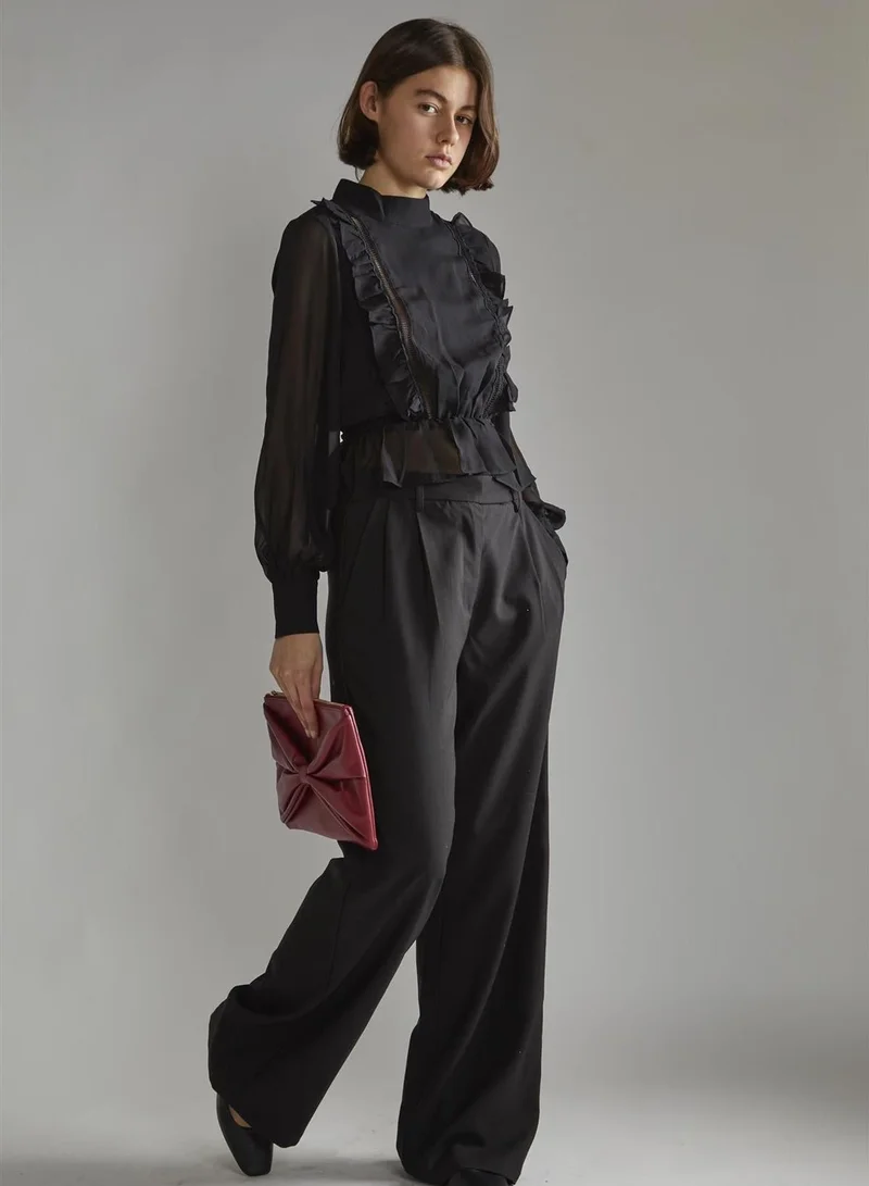ترو ديكادينس Annika Black Ruffle Detail High Neck Blouse