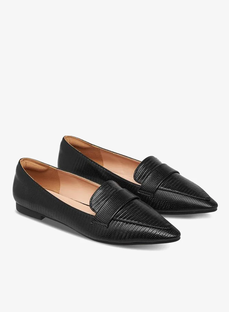 Celeste Women Pointed Toe Loafers