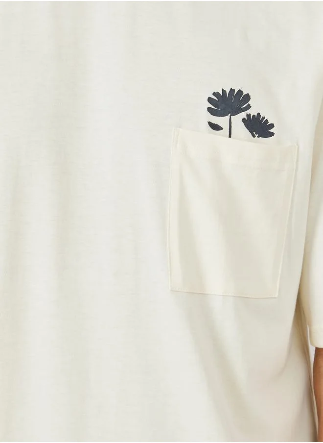 Styli Floral Print Pocket Detail Oversized T-shirt