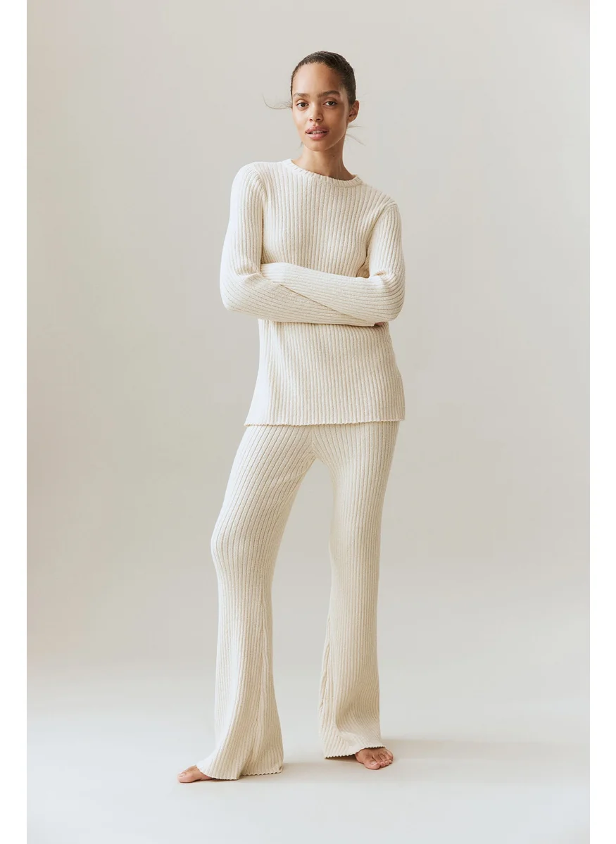 اتش اند ام Flared Rib-Knit Trousers