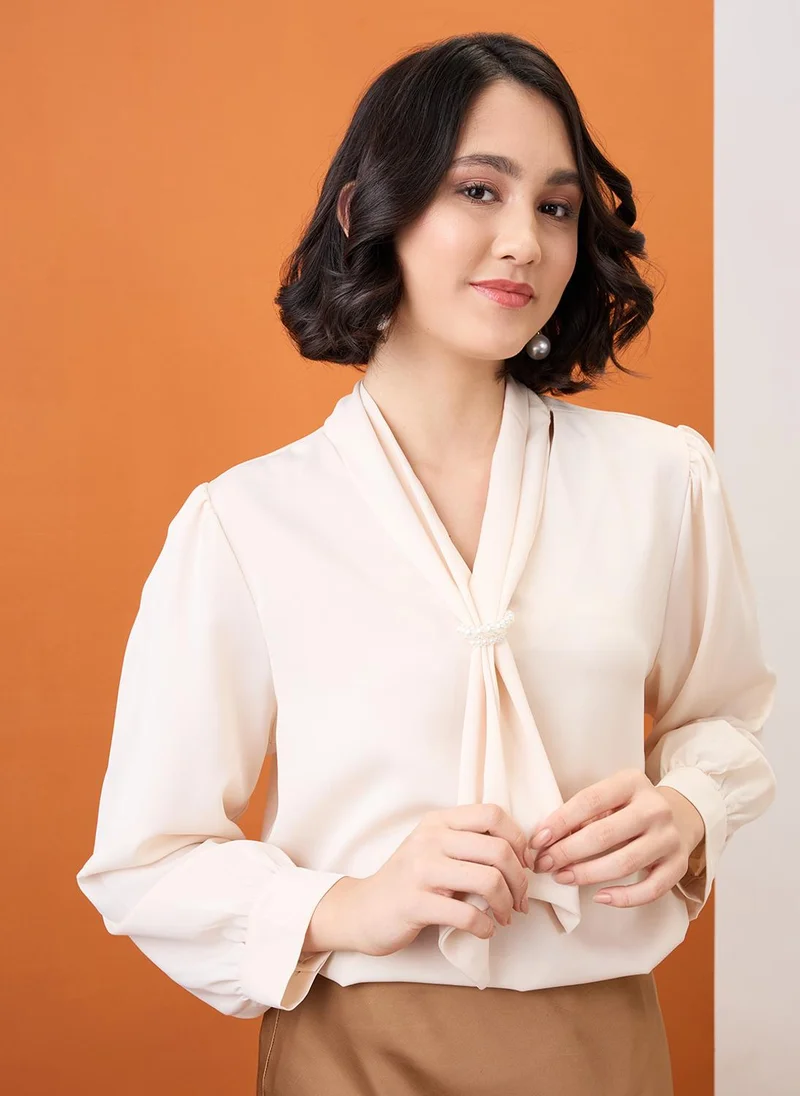 globus Globus Women Beige Tie-Up Neck Cuff Sleeves Workwear Top