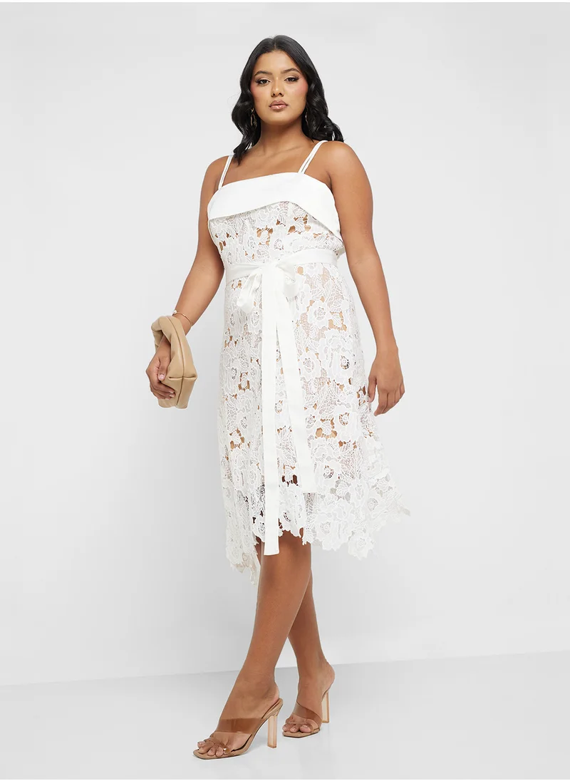 Ella Plus Strappy Lace Dress