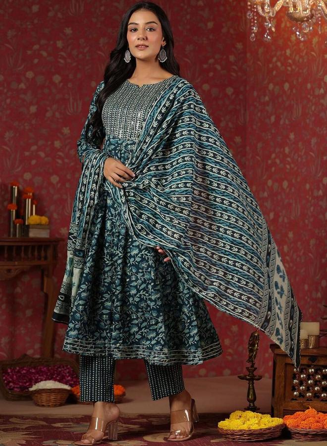 آي شين طقم كورتا وبنطال مع شال مزين بنقشة زهور بلون أزرق - Image 2