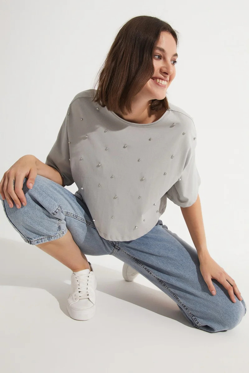 جون Stone Detailed 100% Cotton Crop T-Shirt