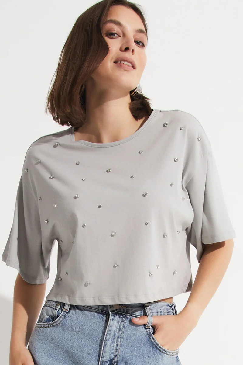 جون Stone Detailed 100% Cotton Crop T-Shirt