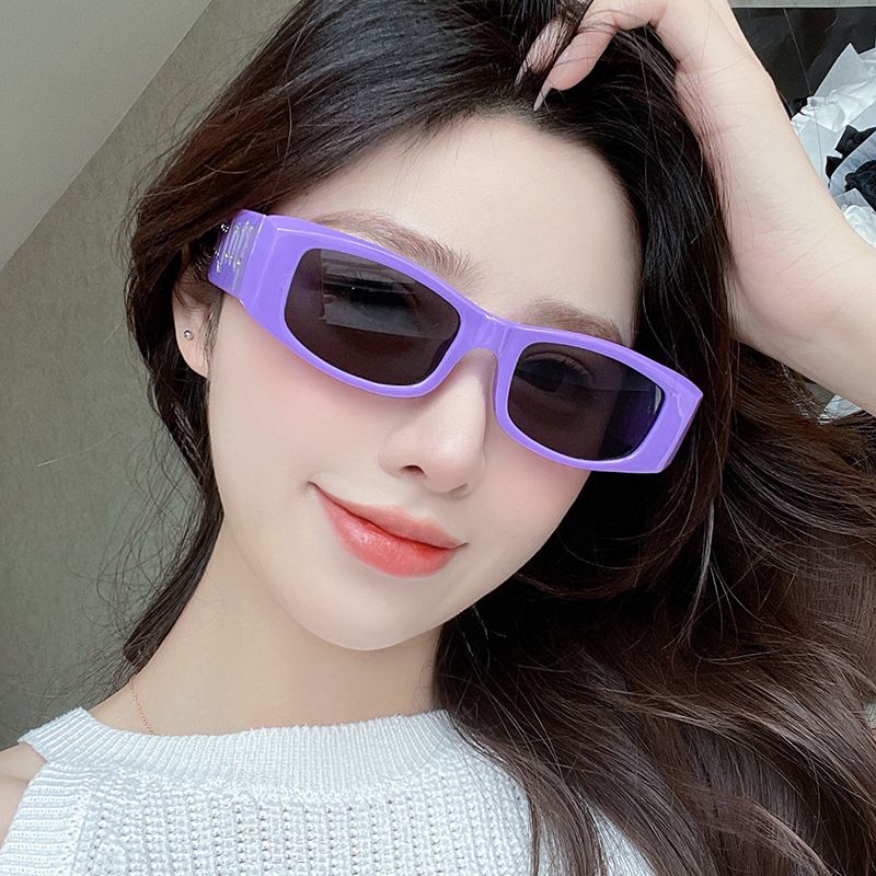 Narrow Frame Sunglasses Punk Style UV Protection For Street Shooting - Image 2