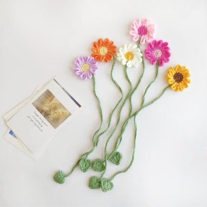 KEAINVRN 6 Pack Flower Crochet Bookmarks,Daisy Sunflower Bookmark for Women Personalized Crochet for Book Lovers and Teachers - Image 1