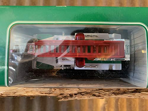Hess 2007 Miniature Rescue Truck - Image 5