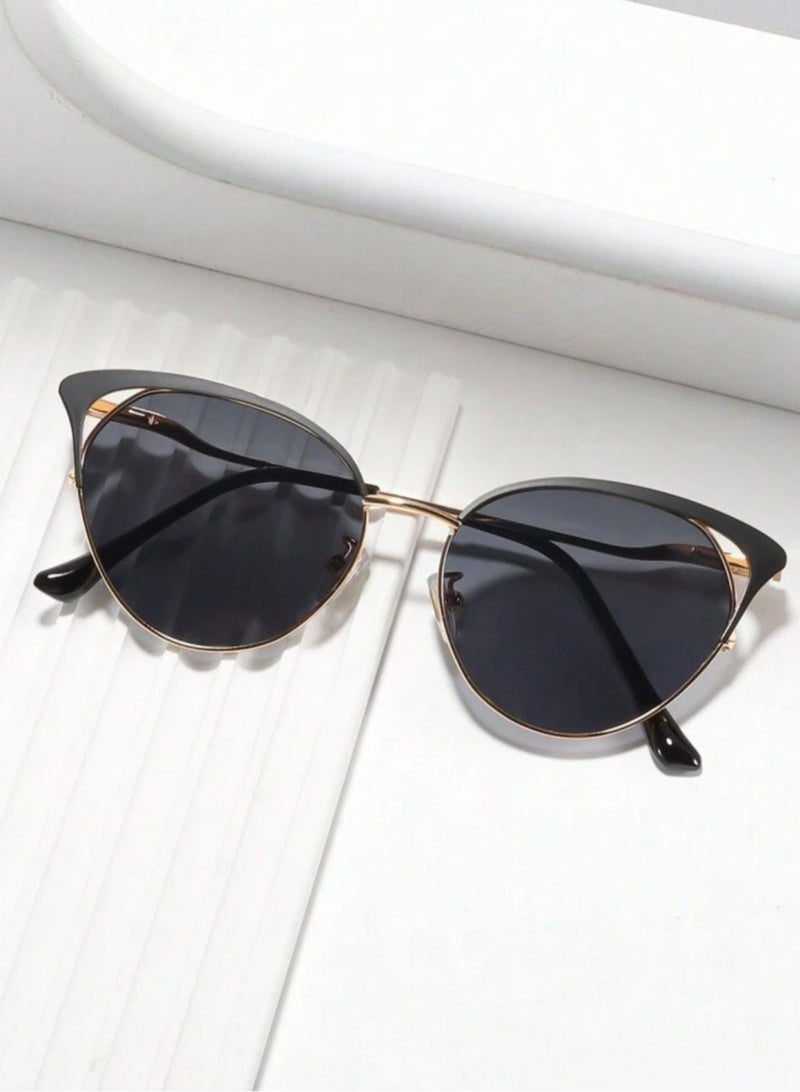 Jewelry 4You Elegant Cat Eye Sunglasses For Women - Image 1