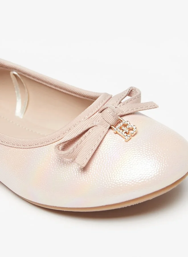 فلورا بيلا من شو إكسبرس Girl's Bow Accent Slip-On Round Toe Ballerina Shoes