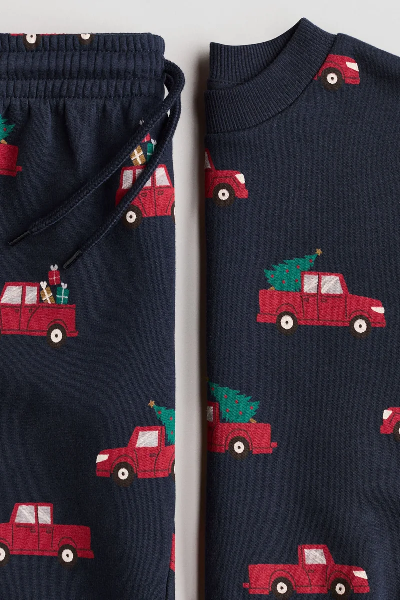 اتش اند ام طقم من نسيج سويت-شيرت مزين بطبعة - عبوة من قطعتين