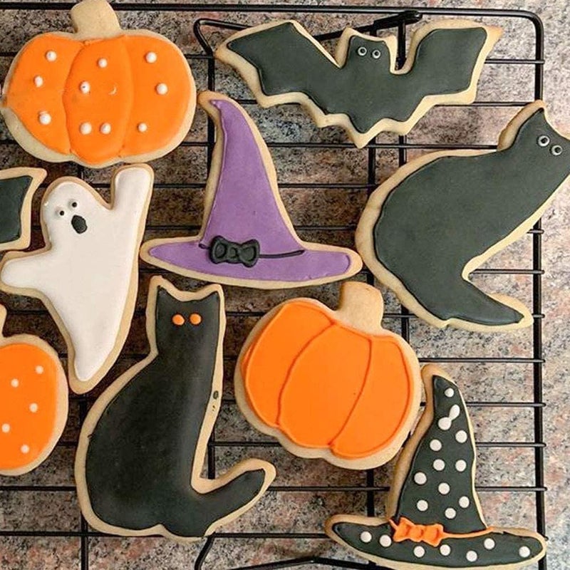 Husaini Mart HUSAINI MART 8PCS Halloween Cookie Cutters Set Plastic Biscuit Cutters Pumpkin Witch Tombstone Haunted House Ghost Cat Bat  - Image 4