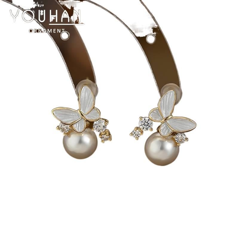 Metal Geometric Pearl Stud Earrings with 925 Sterling Silver Detail Gold - Image 2