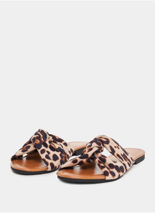 ستايلي Animal Print Knot Strap Flat Sandals