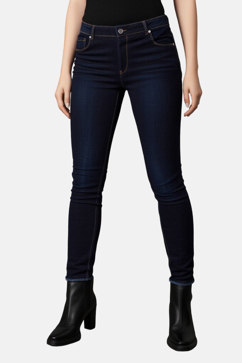 VERO MODA جينز نسائي من إيسينري x فيرو مودا بقصة صديقة، مغسول وقابل للتمدد، لون كحلي داكن - Image 1