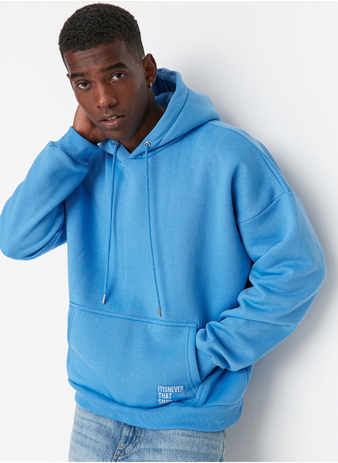 trendyol Basic Blue Oversize Hooded Labeled Fleece Cotton Sweatshirt TMNAW21SW2005  - Image 2