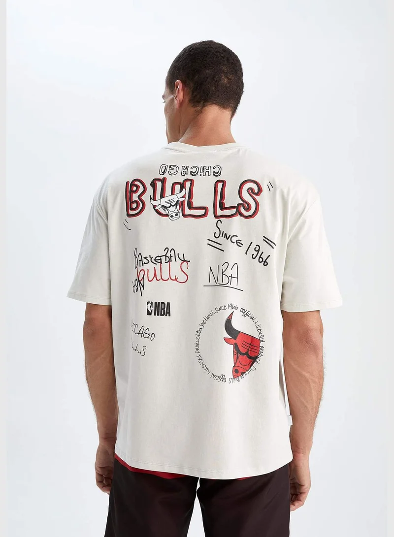 ديفاكتو Oversized Short Sleeve NBA Chicago Bulls Back Printed T-Shirt