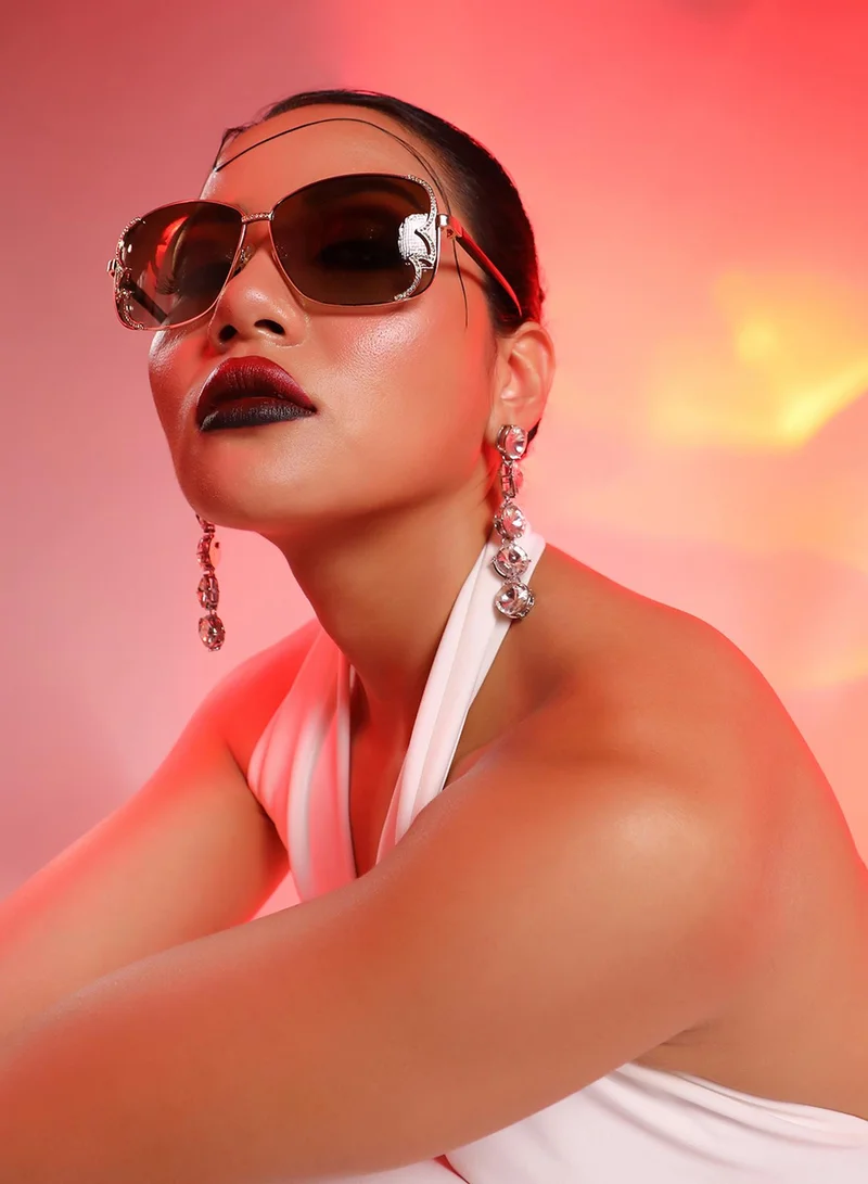 صوص هاوت Embellished Butterfly Sunglasses