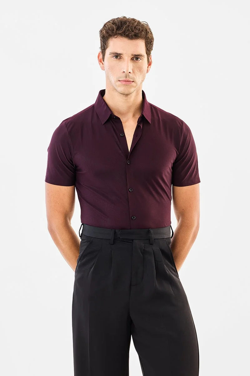 سنيتش قميص تقني بقصة ضيقة ومرونة