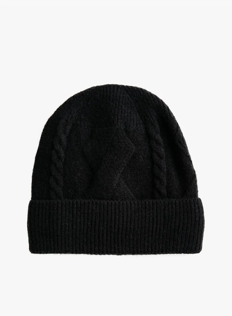 KOTON Cable-Knit Beanie
