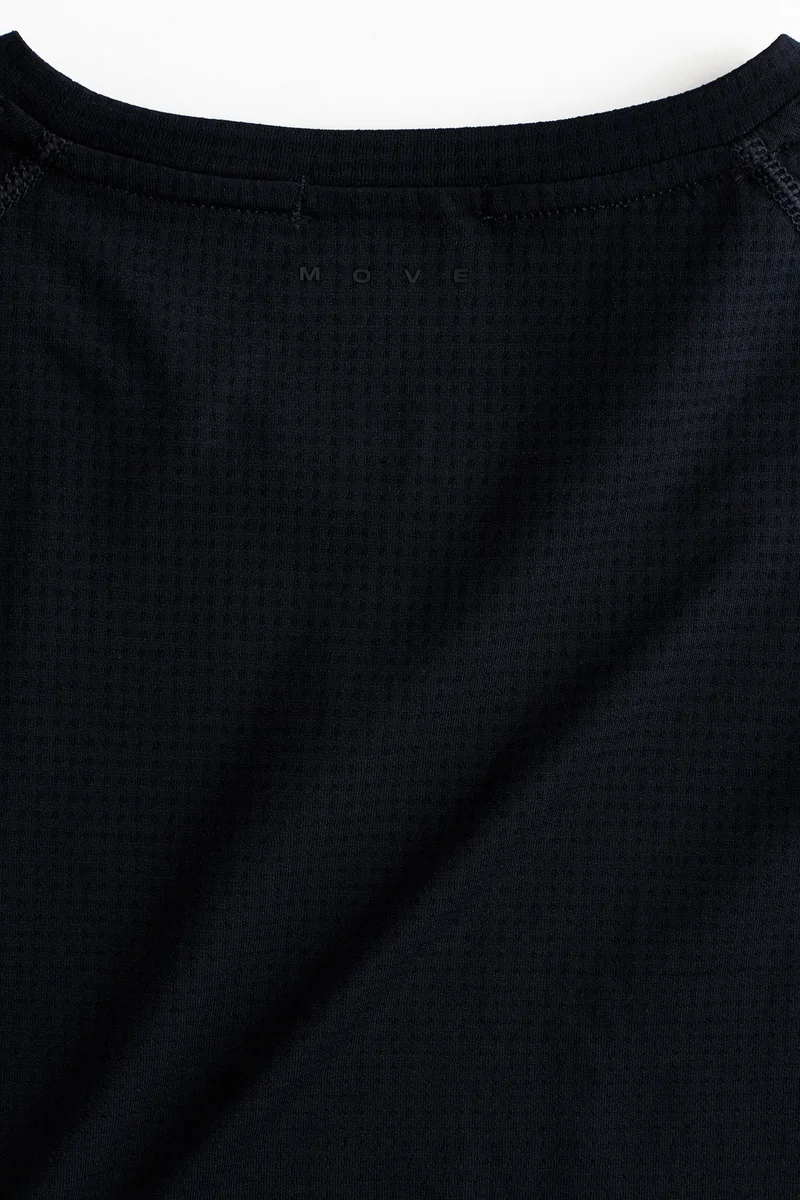 H&M Muscle Fit Sports T-shirt with DryMove™